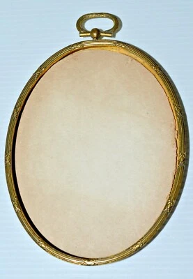 -JOLI ANCIEN CADRE Fin XIXe début XXe en laiton Guirlande Noeuds style LOUIS XVI - Photo 1/4