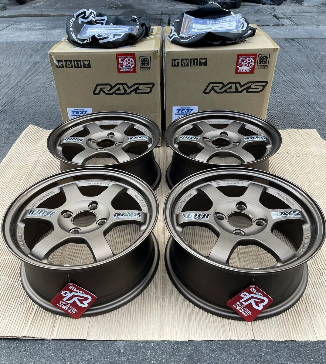 14インチ　TE37 5j+45 ダンロップ　ディレッザ付き 14インチ TE37 5j+45 ダンロップ ディレッザ付き Volkray te37 18x8.5