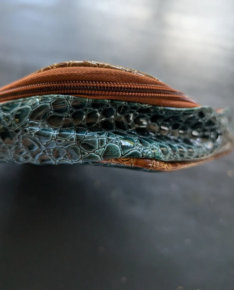 Samantha Brown Faux Croc Blueish Green Teal Toiletry  Bag Travel Case Organizer - Image 4 of 4
