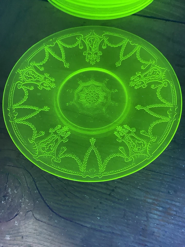 Vintage Cameo Ballerina Green Glass 6” Dessert /Sherbet Plates ~Set Of 8~ - Image 2 of 4