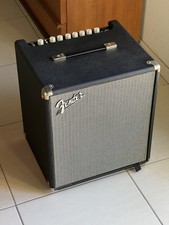 amplificatore combo per basso Fender Rumble 100