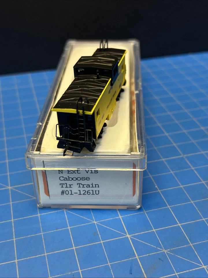 Con-Cor 1261U Trailer Train Extended Vision Caboose TTX 100 N Scale - Image 3 of 4