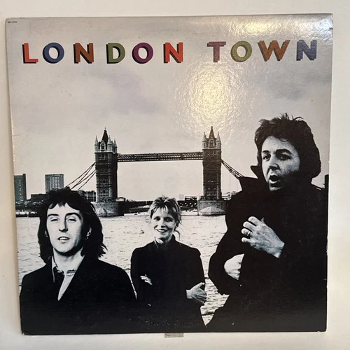Paul McCartney/Wings London Town 1978 vinyl LP w/poster Beatles VG+