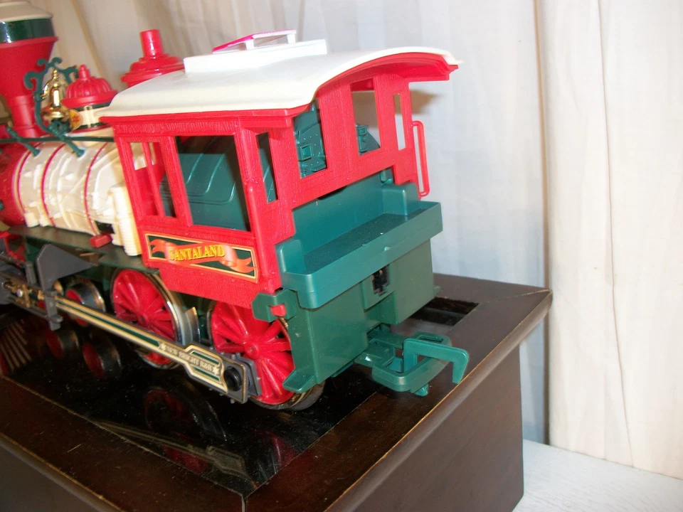New Bright Electric Railking G Locomotive Santa Land Electric NEW no BOX - Image 3 of 4