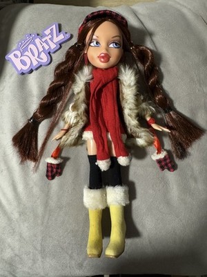 Bratz Winter Adventure Campfire Phoebe Puppe 