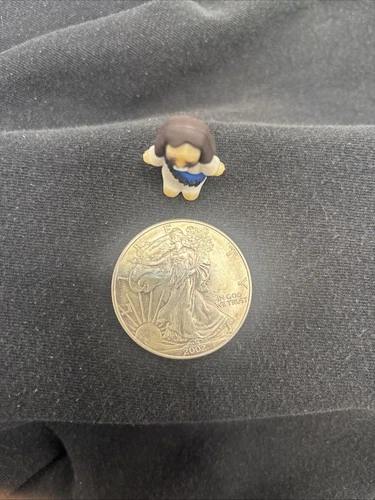 2002 DATED .999 FINE SILVER EAGLE WALKING LIBERTY DOLLAR BULLION ROUND COIN BU