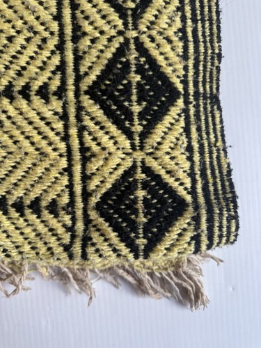 Vintage Loom Hand Woven Auto Rug Blanket Fringe 55x80” Yellow Black Reversible - Picture 3 of 13