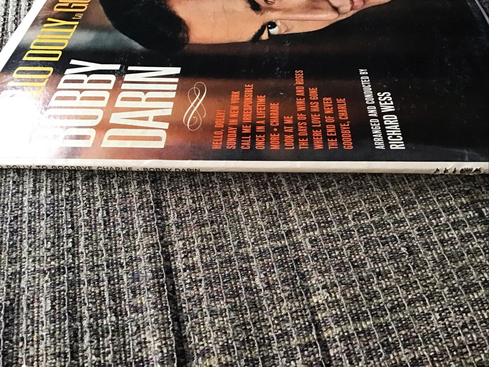 BOBBY DARIN FROM HELLO DOLLY TO GOODBYE CHARLIE 1964 MONO LP CAPITOL PRINT  - Image 3 of 4