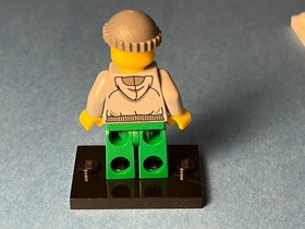 LEGO City Police #4636 - Jail Prisoner 60675 - cty0288 - Scratches No Cracks