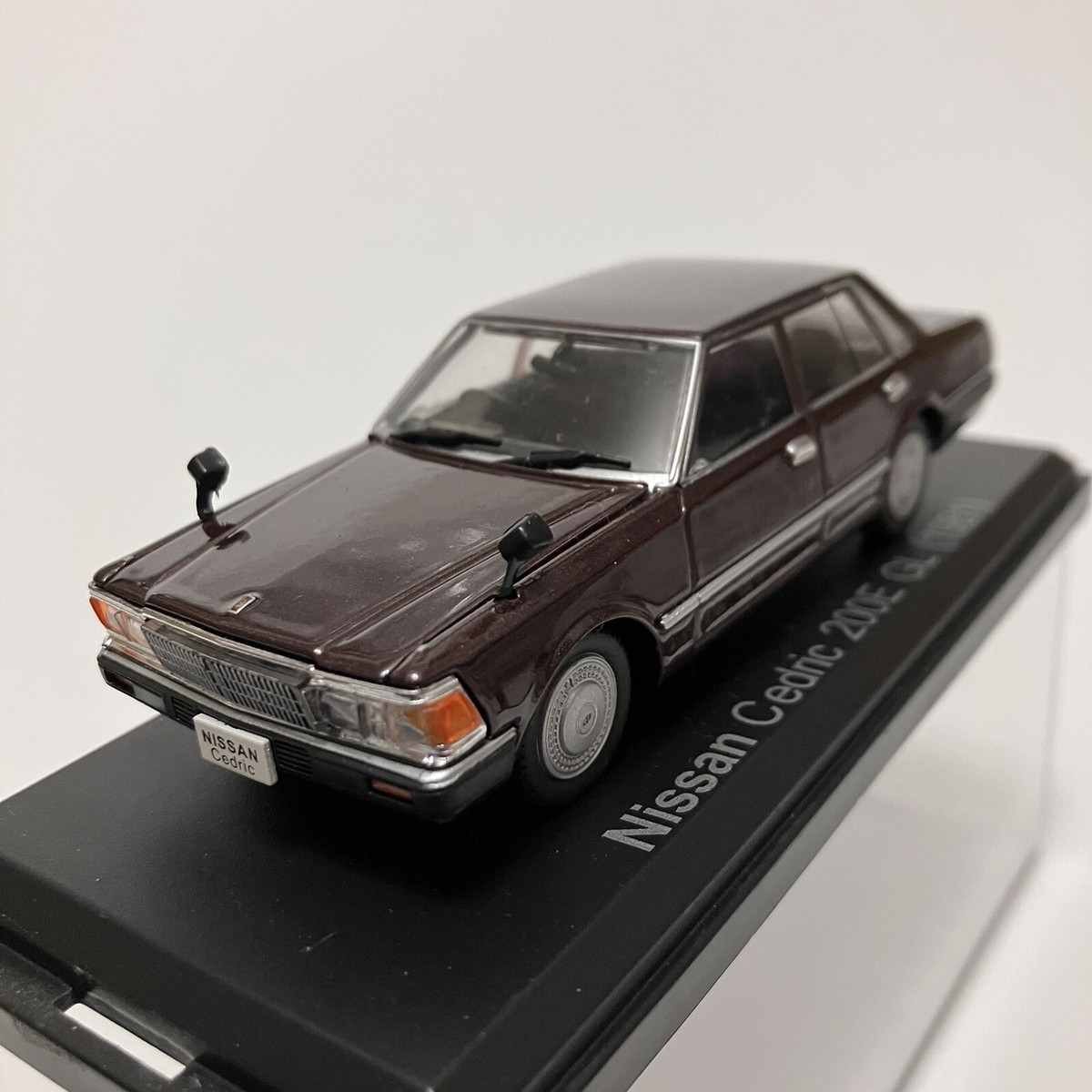 1:43 Nissan Cedric 200E GL 1981 Diecast Toy Car Rare Hachette