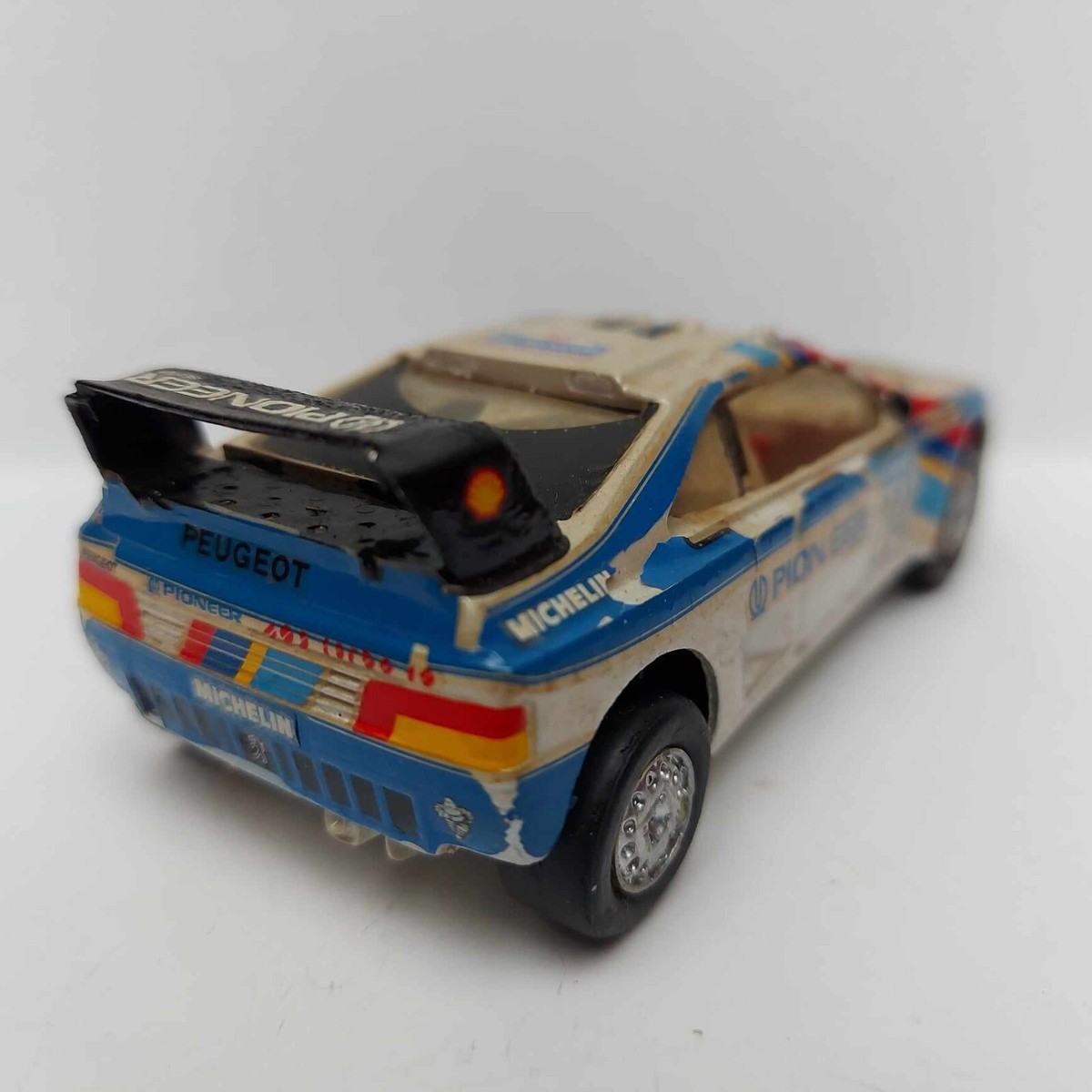 At591 Provence Moulage 1/43 Kit Resine a Monter Peugeot 405 Paris Dakar