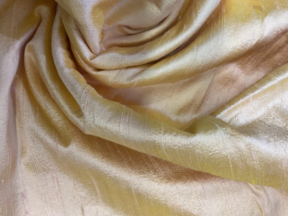 Soie Sauvage changeante abricot vendue au mètre - Photo 3/3