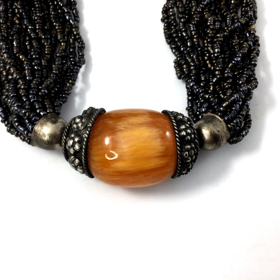 Collar de cuentas largas vintage de baquelita amarilla y hematita negra Foto 4 de 4