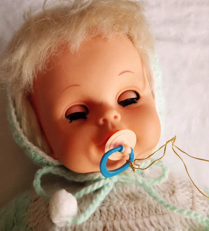 Vtg1970s "Boo Hoo" Baby Doll 20" Blonde Hair Soft Body Goldberger Not Working - Image 3 of 4