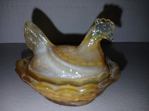 Boyd hen on nest salt cellars Slag Glass Caramel Yellow With White Miniature
