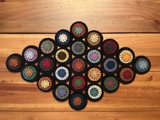 WOOL FELT PENNY RUG TABLE RUNNER CANDLE MAT IN PRIMITIVE PATCHWORK QUILT COLORS