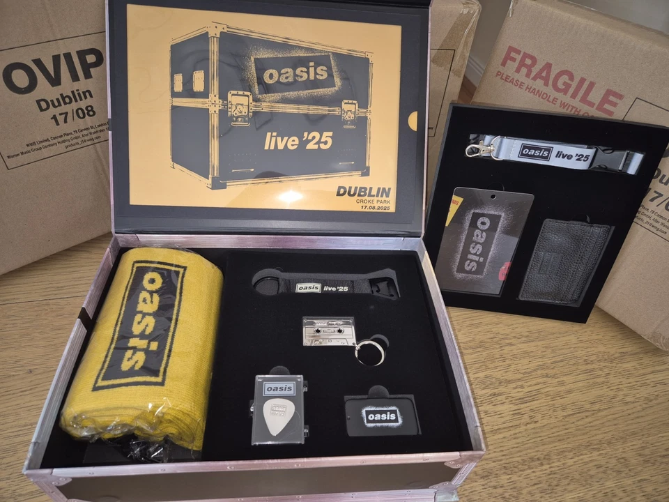 1 X Oasis VIP Limited Edition Merchandise Pack. Dublin Croke Park 17... - Image 3 of 4