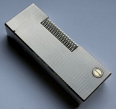 Frisch überholtes & EINZELHANDELSZUSTAND Dunhill Silber ''Gerste'' Rollagas Feuerzeug