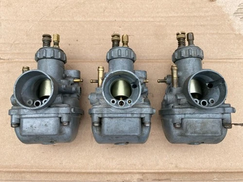 Kawasaki KH250 S1 carburettors  in good useable condition , See below
