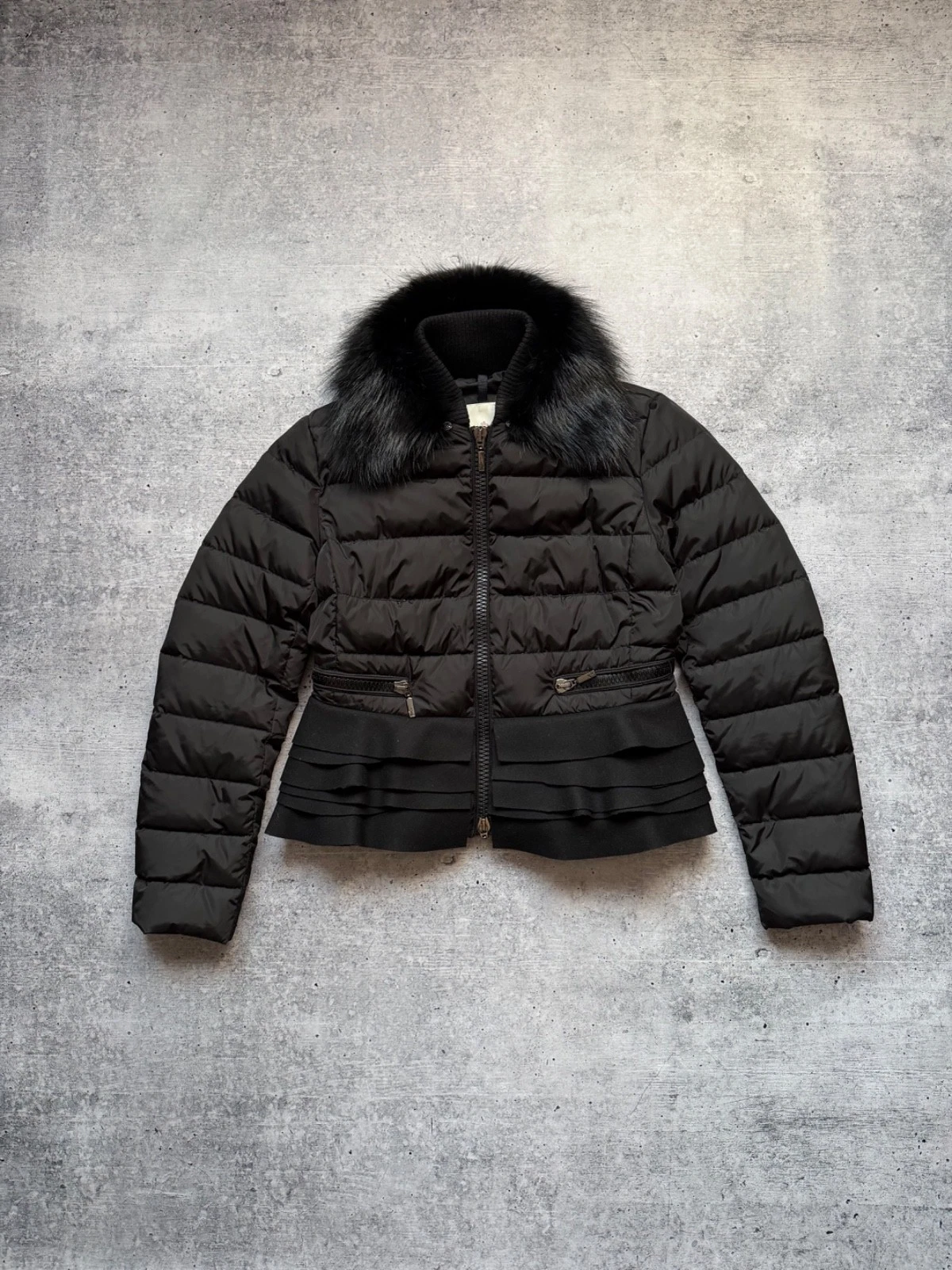 Moncler — Moncler Amerelle Giubbotto Jacket Women’s Size 2 (M) | Excellent Condition |