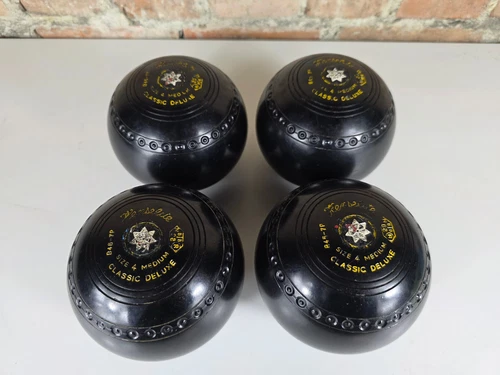 Henselite Classic Deluxe Size 4 Medium Lawn Bowls Black Set of 4 Balls Vintage