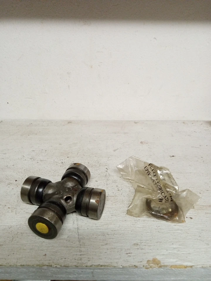 72-95 Ford Courier Mazda серии B вращающийся минивэн универсальный шарнир NORS 1-1610 384 - Изображение 2 из 2