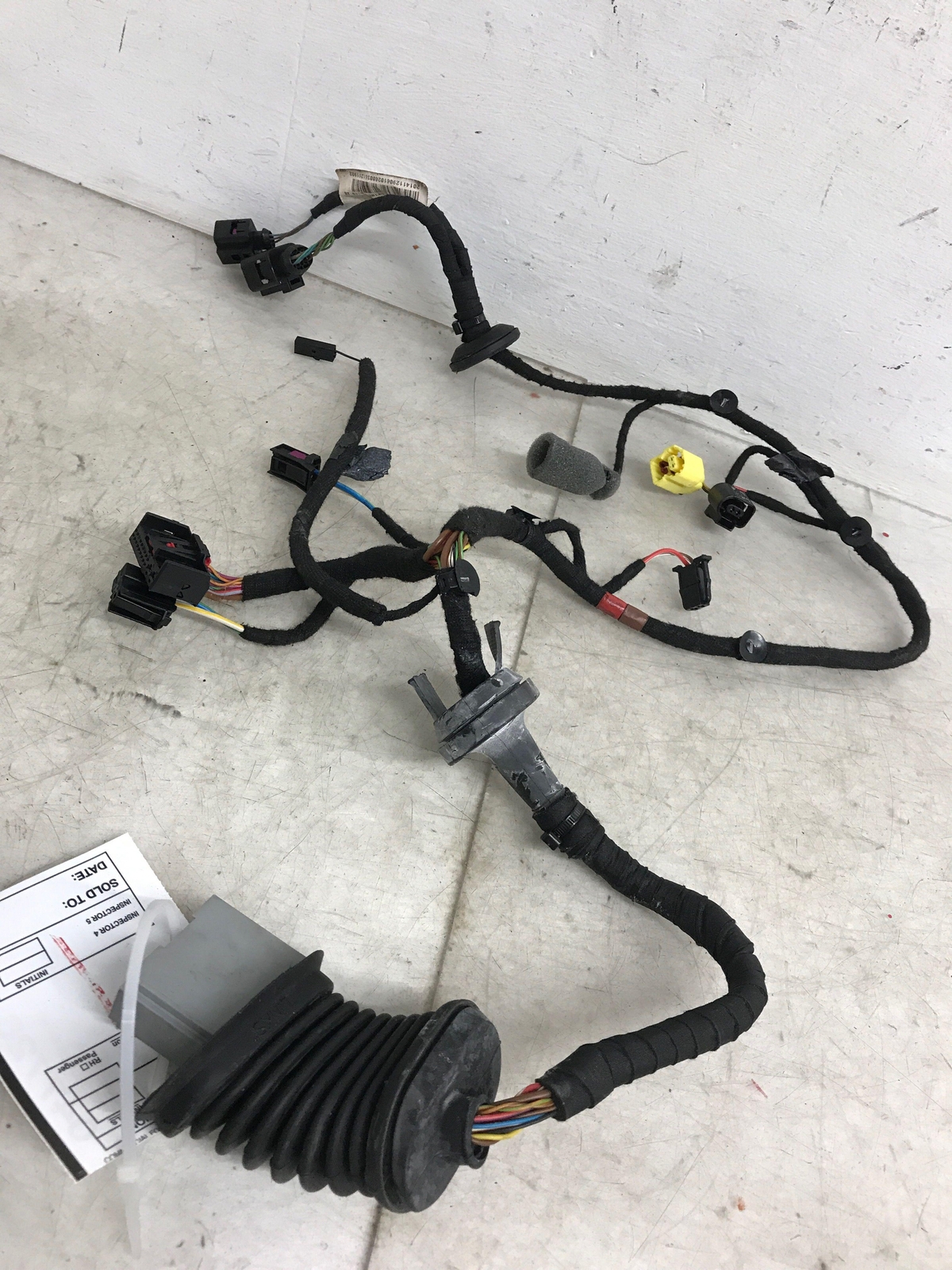 2013 - 2019 BENTLEY FLYING SPUR FRONT LEFT DOOR WIRE WIRING HARNESS 4W1971120C