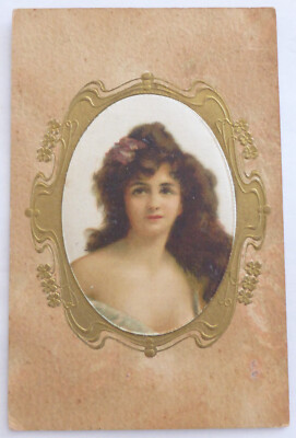 Oblaten scrap chromo Karte Jugendstil Dame Medaillon Seide  Goldprägung- 13,7 cm