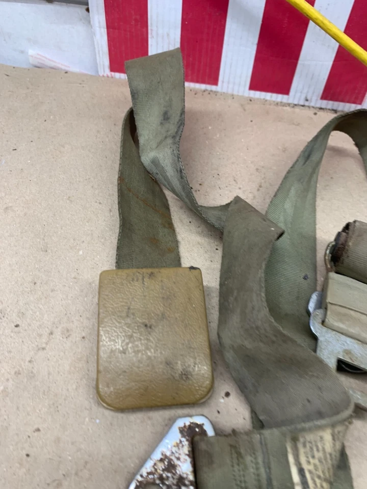 Juego parcial de cinturón de seguridad Ford Fairlane Comet Cyclone Torino 1965-1967 dorado/verde Foto 3 de 4