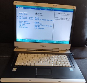 Fujitsu Siemens Amilo Pro V3515 15,4" Display ( 67 )