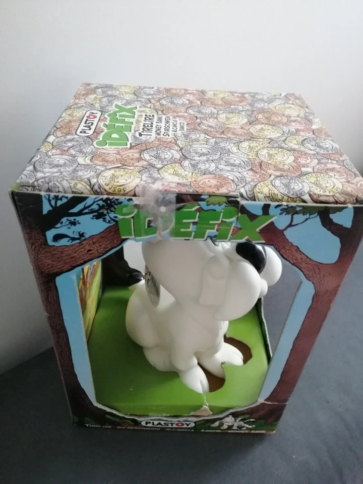 Tirelire . IDEFIX . Plastoy . Dans sa boîte d 'origine un peu abîmée . - Photo 3/4