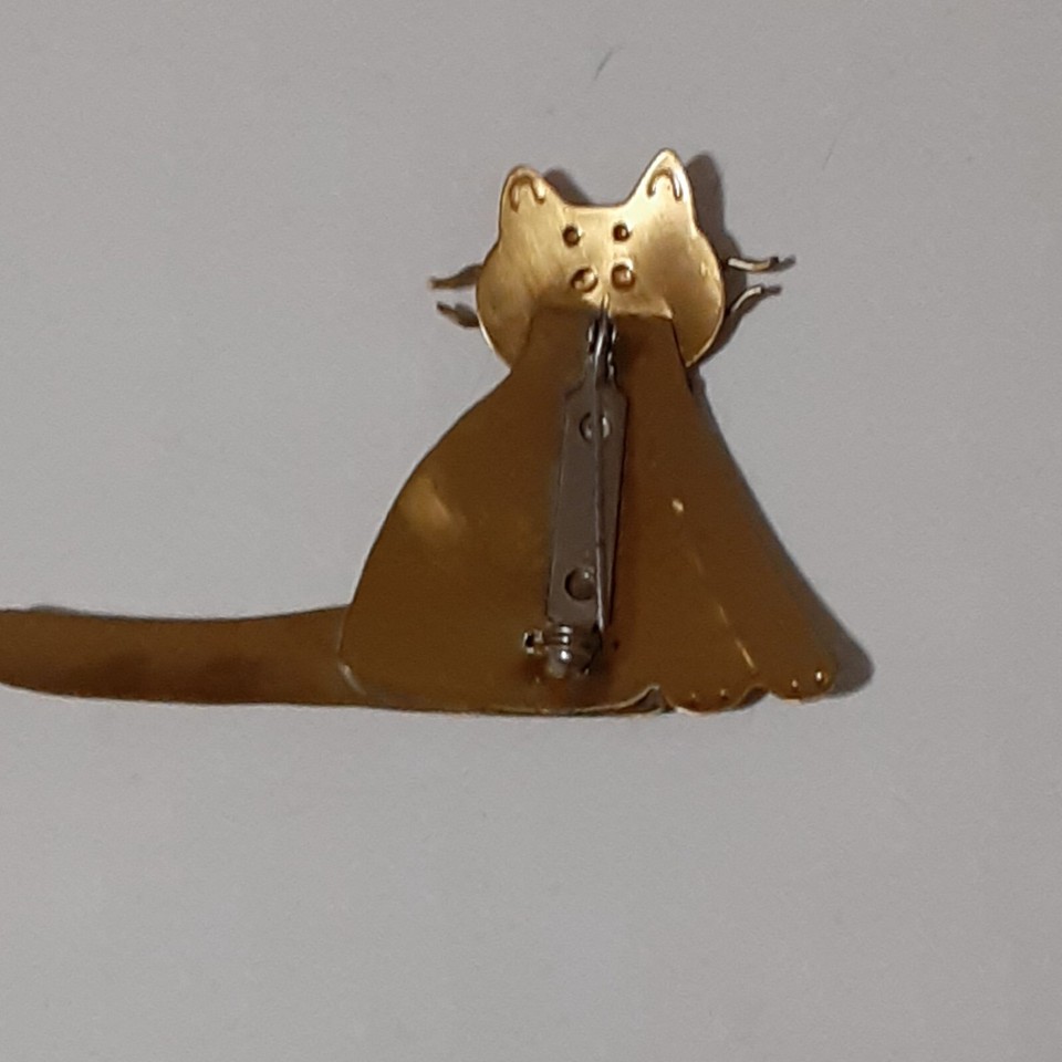 Vintage brass tone kitty cat brooch 2"X1.5" cat lovers eBay