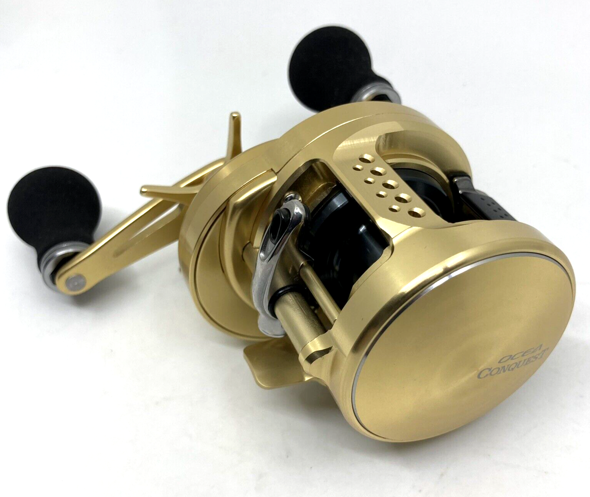 Shimano 15 OCEA CONQUEST 200PG Right Bait Casting Reel with Box