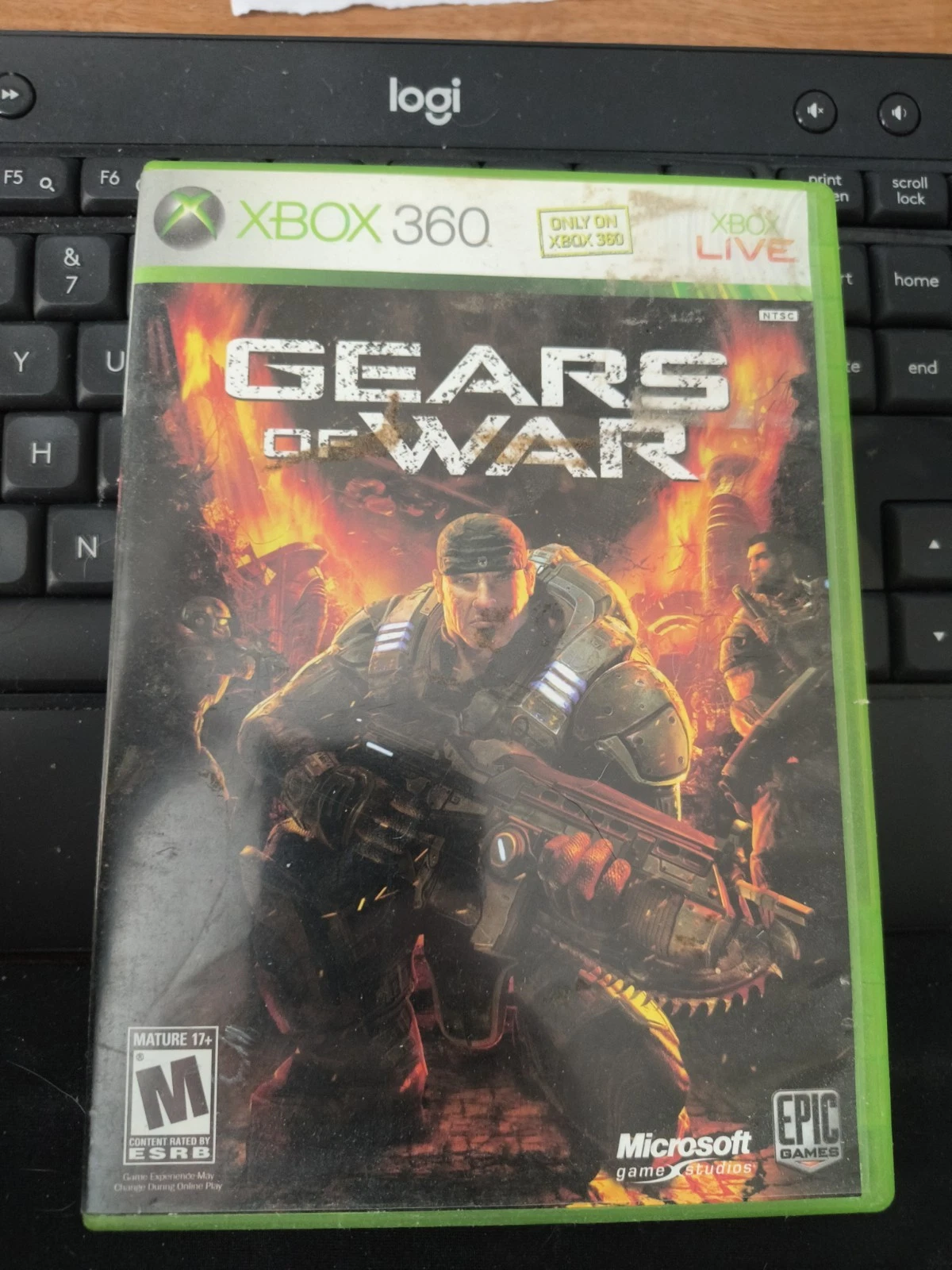 Gears of War -- (Microsoft Xbox 360, 2008)