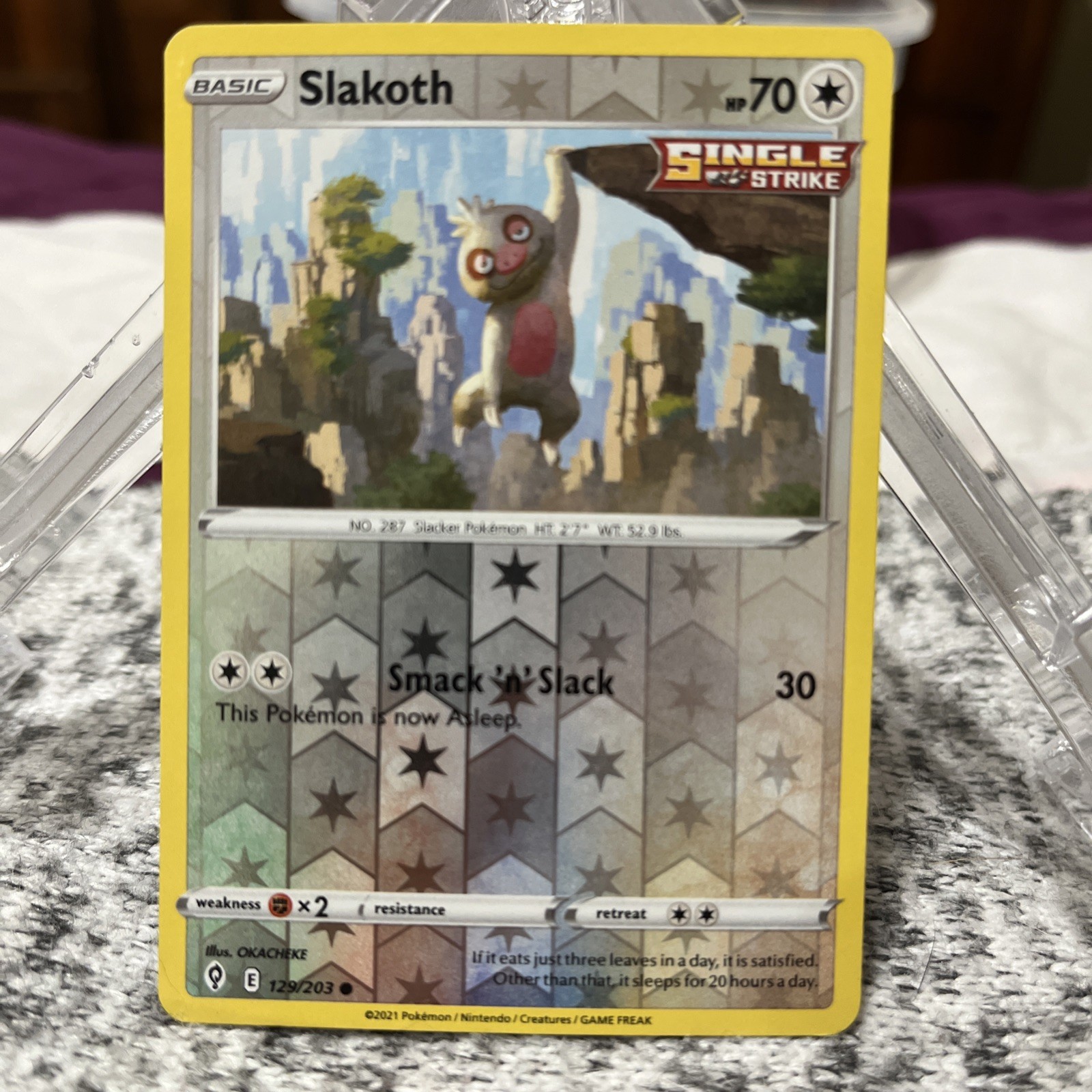 Slakoth 129/203 Reverse Holo Pokemon Card 