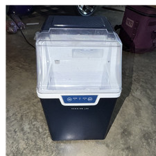 Henning Lee Countertop Ice Maker Black Matte 2.2L Add Water/Ice Full HL-ICE01