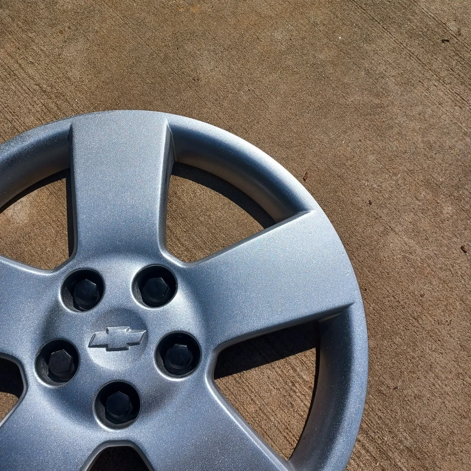 Chevrolet HHR hubcap 2006- 2011 fits 16 inch wheels 9596079, 3251 Repainted - Image 3 of 4