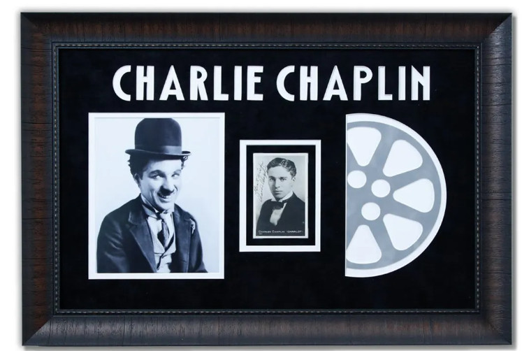 Foto firmada por Charlie Chaplin sin bigote vagabundo autógrafo Hollywood rara