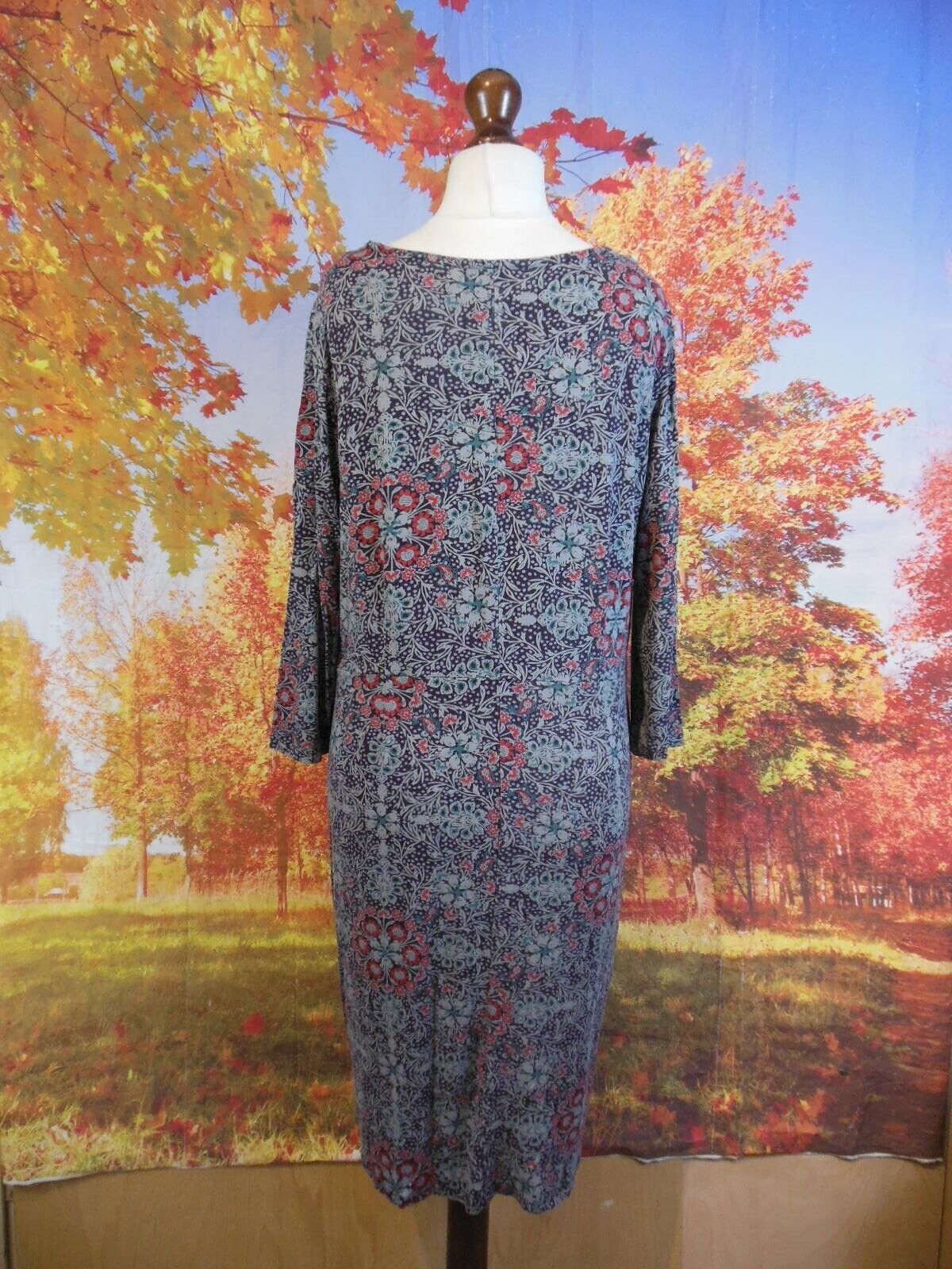 White Stuff multicoloured patterned shift Dress. … - image 2