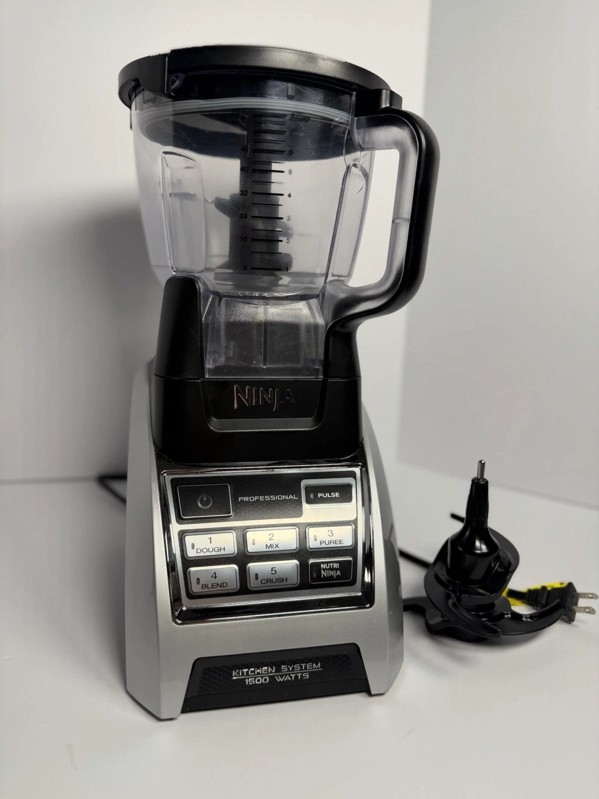 Ninja BL685 Kitchen System Professional Blender Bowl Blades Blender 1500 Watts