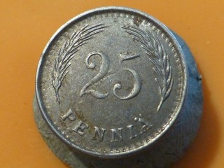 FINLANDE 25 PENNIA 1944 RECHERCHEE & QUALITE TB !