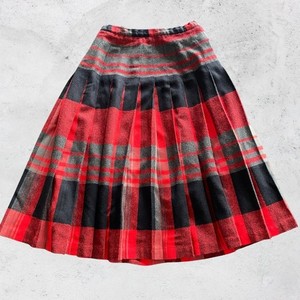Vintage Wool Skirt Small Waist 26" Red Black Gray Pleated Academia 80s 90s