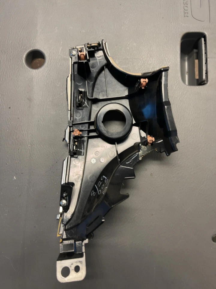 Interruptor de encendido Suzuki Kizashi 2010-12 moldura Foto 2 de 2