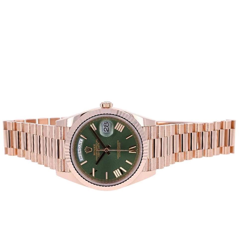 劳力士 Day-Date 228235 绿色橄榄表盘 18k 玫瑰金总统表带手表 — 第 4/4 张图片