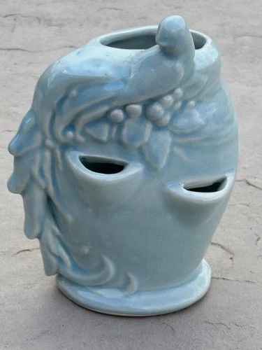 McCoy Pottery Bird Of Paradise Peacock Strawberry Planter Vase 1940’s USA (blue)