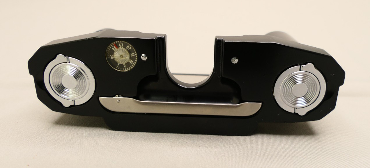 Zeiss Ikon Interchangeable film back for Contaflex 35mm film cameras