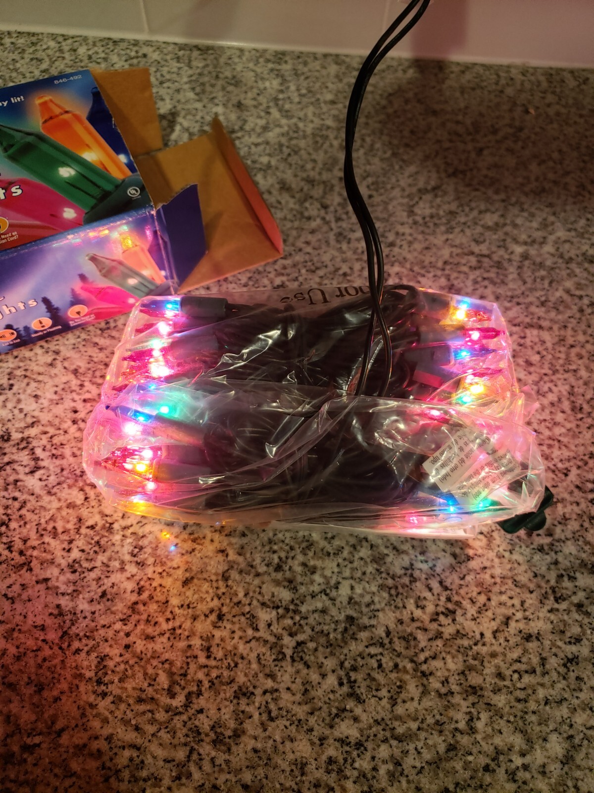 NIB 100 MultiColor Christmas Lights Indoor/Outdoor Flashing Bulb SHIPS