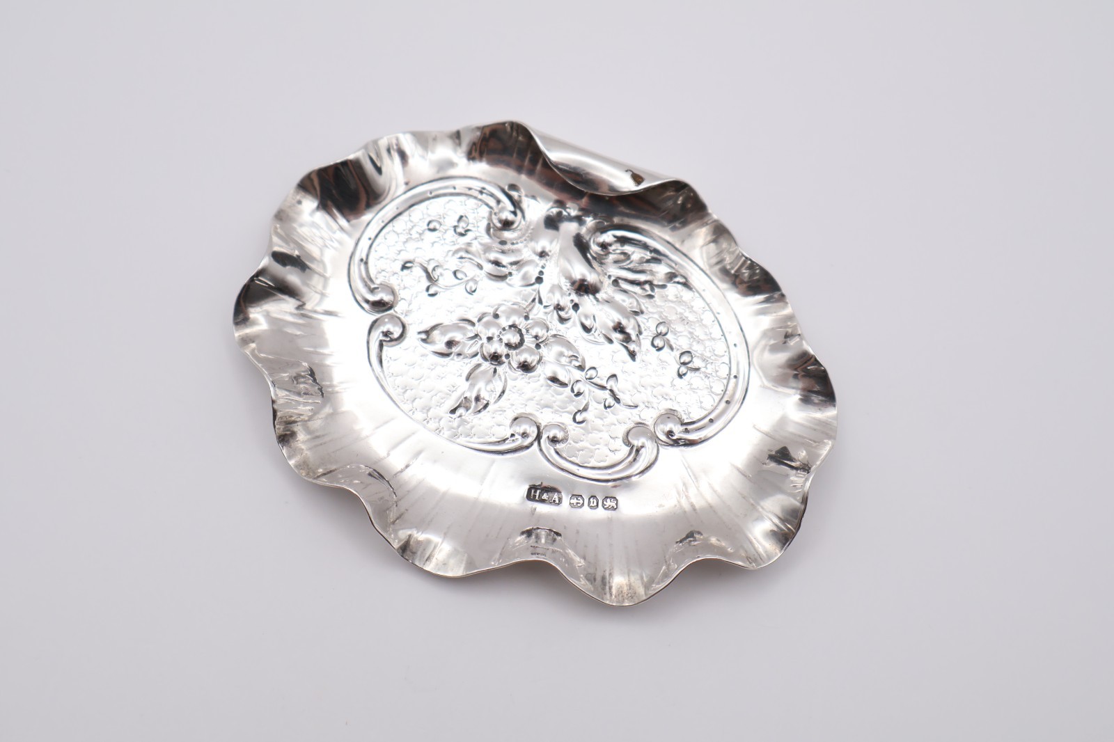 Lovely Antique Victorian Solid Silver Trinket Dish Hallmarked Birmingham 1876