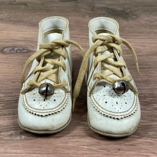 Vintage White Leather Stride Rite Pre Walker with Bells Lace Infant Baby Shoes