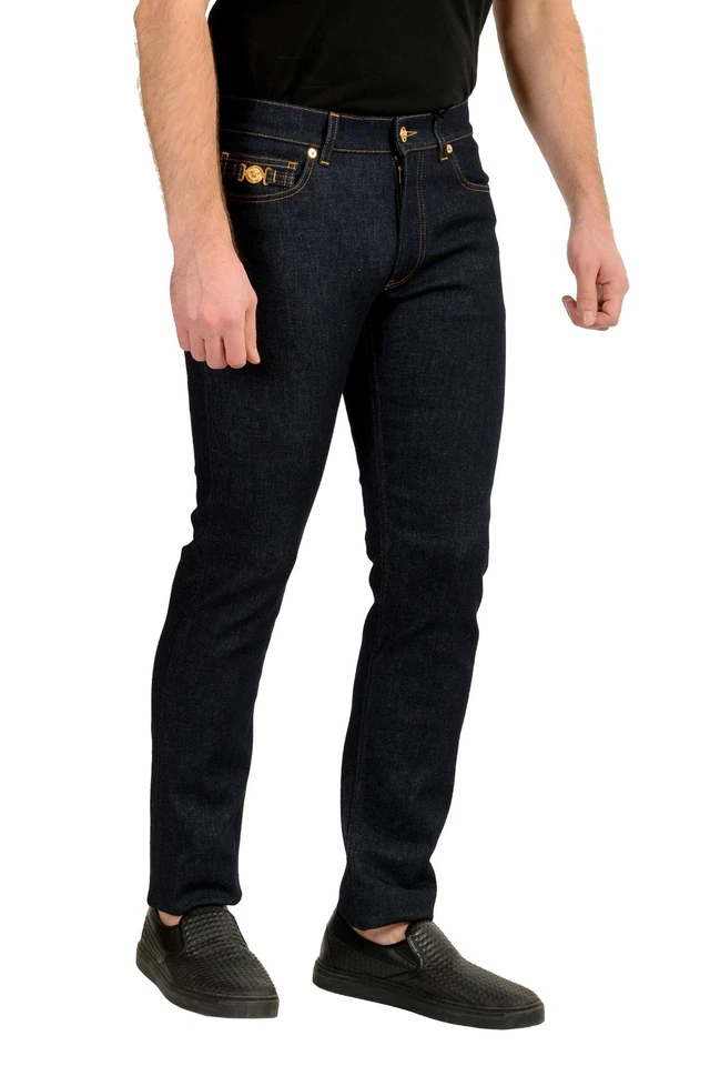 Jeans Versace masculino azul escuro lavagem ouro logotipo medusa perna reta EUA 31 IT 47 - Imagem 2 de 4